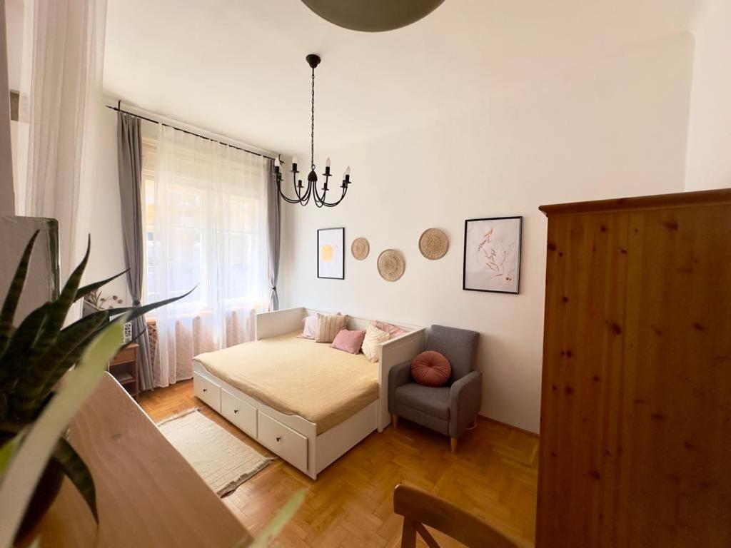 Cozy In Centre Apartment Budapest